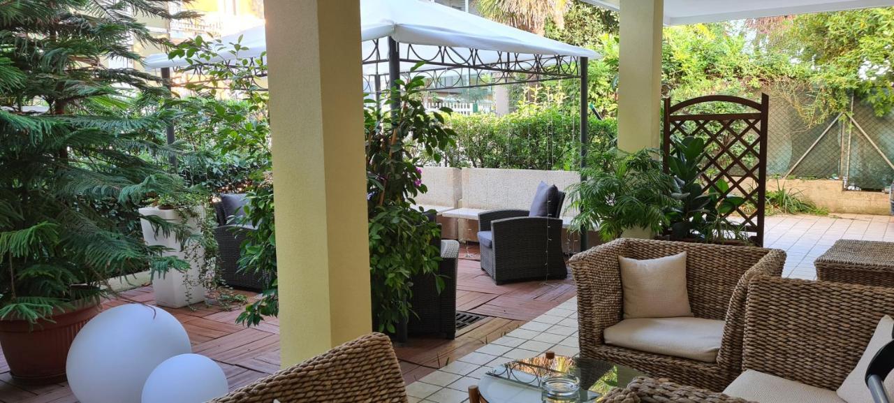 Hotel Beppe Rimini Exterior foto
